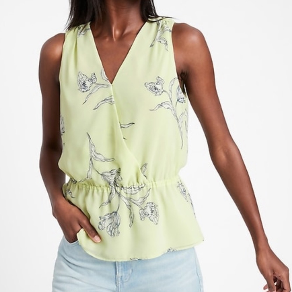 NWT Banana Republic V-Neck Peplum Top Lemon Floral